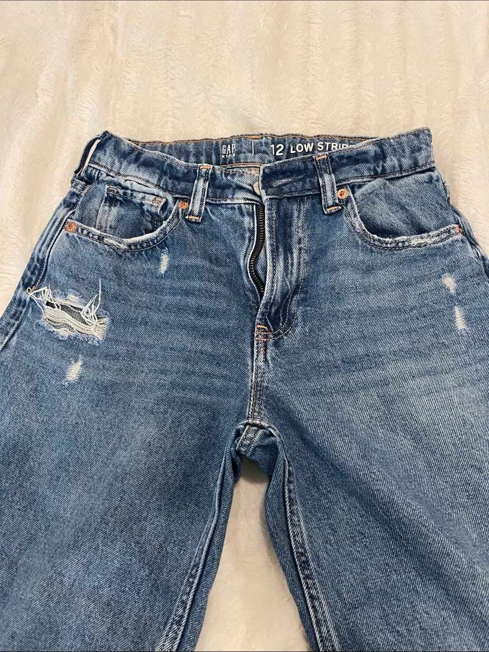 GAP Wide-Leg Distressed Jeans - Blue